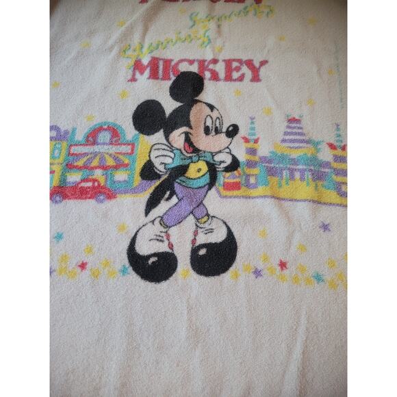 Vintage Disney Starring Mickey Mouse Cityscape Multicolor Bath Towel Made in USA - Picture 2 of 6